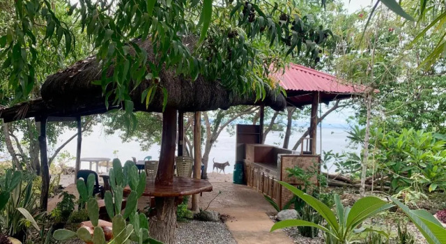 Четырёхместный номер Standard с видом на море Adayo Cove Resort