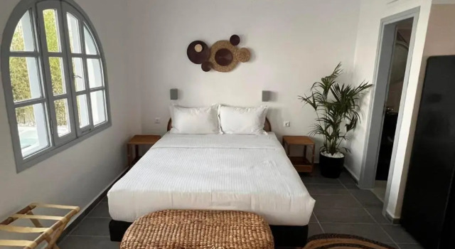 Divino Suites - Adults only, Забронировать Гостевой дом Гостевые дома Тиры, рядом с Центральный автобусный вокзал, Гостевой дом