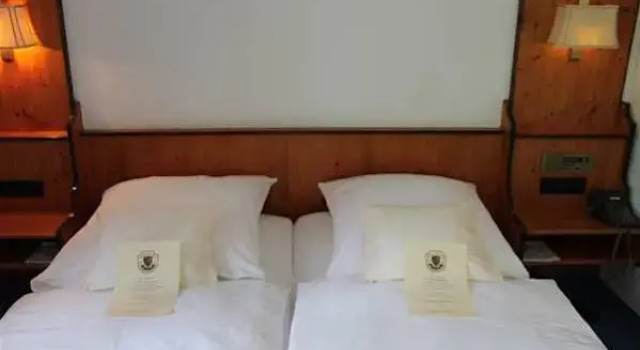 Hotel Höfler, Varaa Hotelli Hotellit Baijeri pysäköinnillä, Pysäköinti