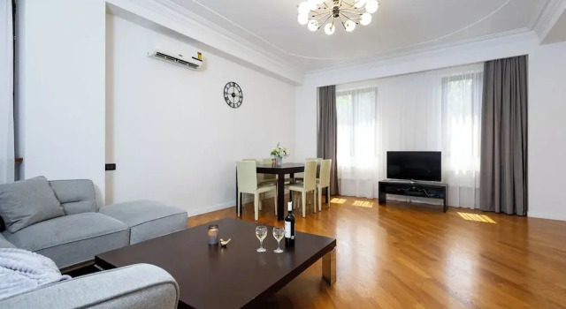 Апартаменты Apartment by Luxe Group SN290