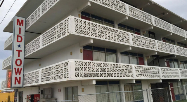 Midtown Inn, Забронировать Мини-отель Мотели Миртл-Бич, рядом с Парк аттракционов Фэмили-Кингдом, Мотель