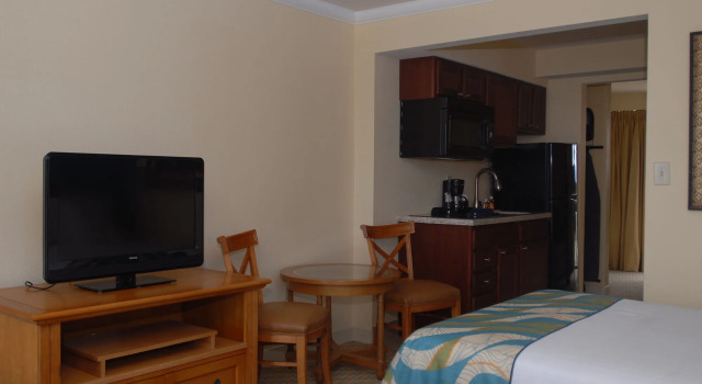 Aqua Beach Inn