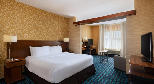 Fairfield Inn & Suites Lincoln Airport, Rezervați Hotel Lincoln 