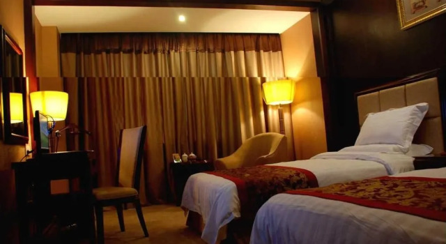 Huayue Hotel, Rezerwuj Hotel Jian Jiangxi