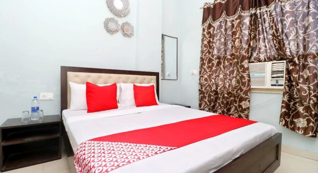 Oyo 39626 Rj Royal Guest House