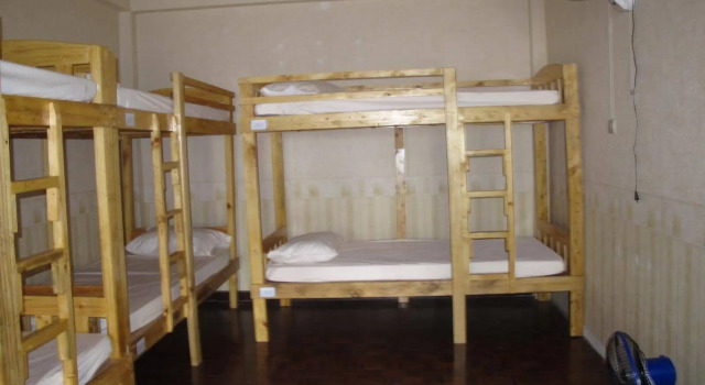 The Siri House, Забронировать Хостел Хостелы Чиангмай, рядом с Chiangmai Ram Hospital, Хостел