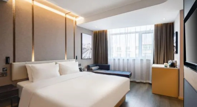 Люкс Superior Atour Hotel by TV Tower and Youth Avenue