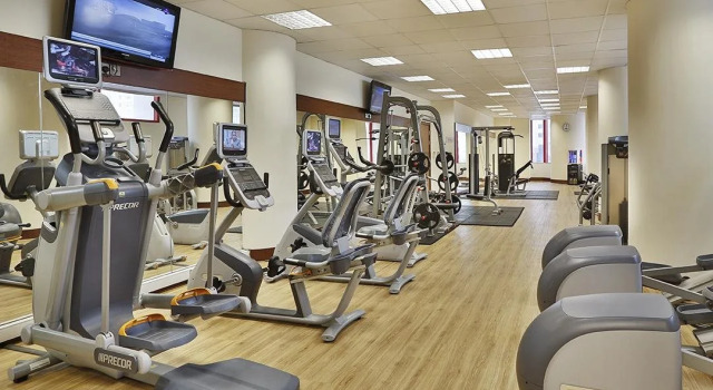 Отель City Seasons Al Hamra Hotel