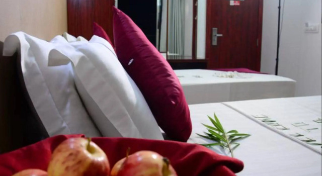 Royal Quest, Prenota Hotel Hotel a Northern Atolls con colazione, Colazione