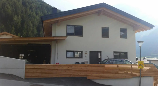 Haus Elisabeth, Rezervați Hotel Hoteluri în Tirol cu parcare, Parcare