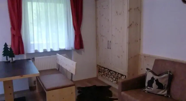 Hotel Val, Забронировать Отель Отели Сельва-ди-Валь-Гардена с парковкой, рядом с Бугельный подъёмник Кадепунт, Парковка