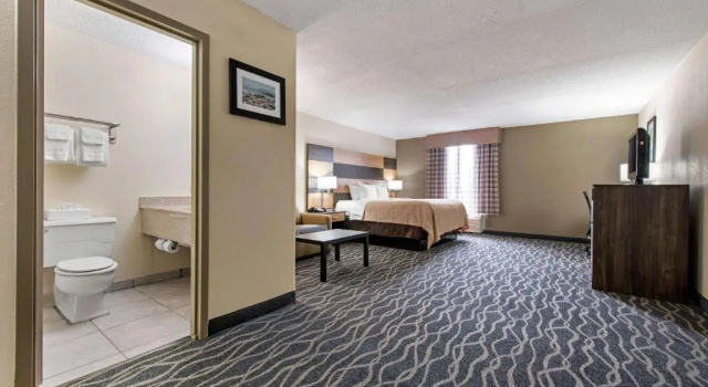 Люкс Quality Inn & Suites Lafayette I-65