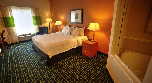 Двухместный номер Standard Fairfield Inn & Suites Mount Vernon Rend Lake