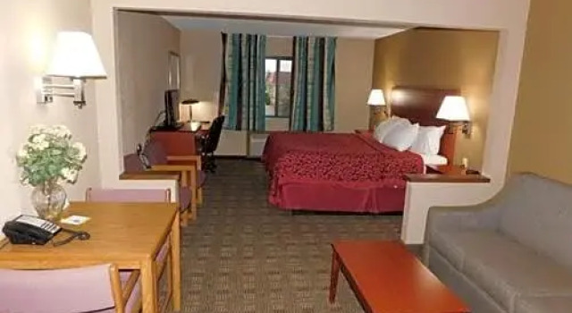 Люкс Days Inn by Wyndham Mankato