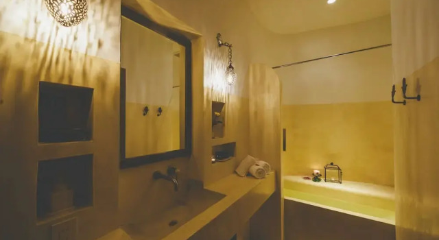 Номер Standard Riad Lamp