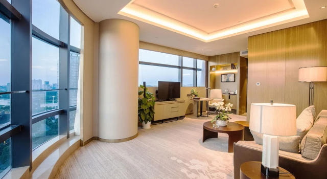 Люкс с видом на озеро Golden Eagle Summit Hotel Nanjing China
