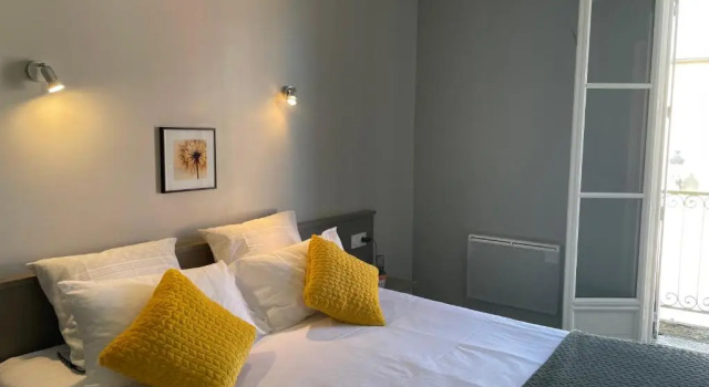 Двухместный номер Standard Logis Hôtel Castel de Mirambel