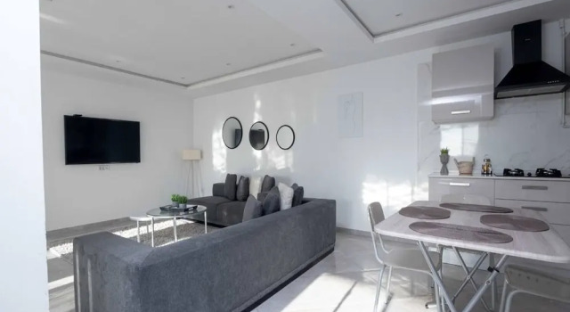 Luxurious 5-bedroom Apartment in La Marsa, Tunisia, Rezerwuj Apartament Sidi Daoud Tunis