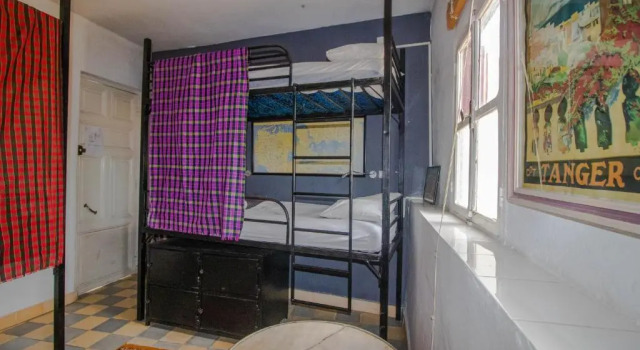 Кровать в общем номере (женский номер) Bayt Alice Hostel