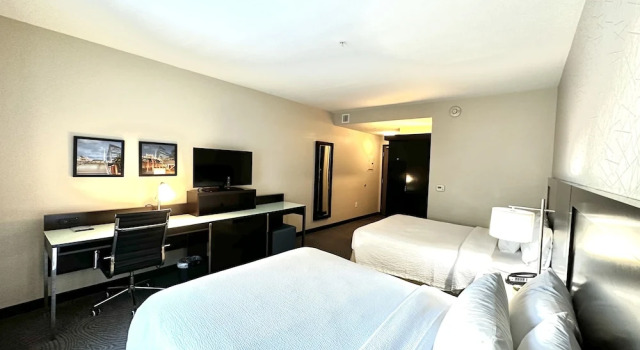 Четырёхместный люкс с видом на город Fairfield Inn & Suites by Marriott Denver Downtown