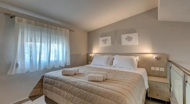 The House Of The Roses Seaview Superior Maisonette 2, Book Hotel Gerakini 