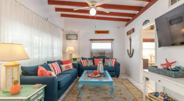 Коттедж Blue Bungalow
