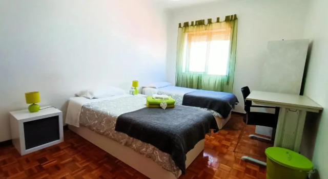 Lovely and Cozy Rooms, Book Hotel Coimbra 