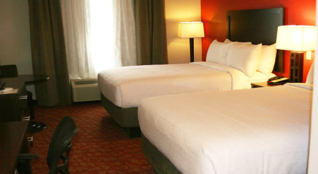 Четырёхместный номер Standard Holiday Inn Guin by IHG