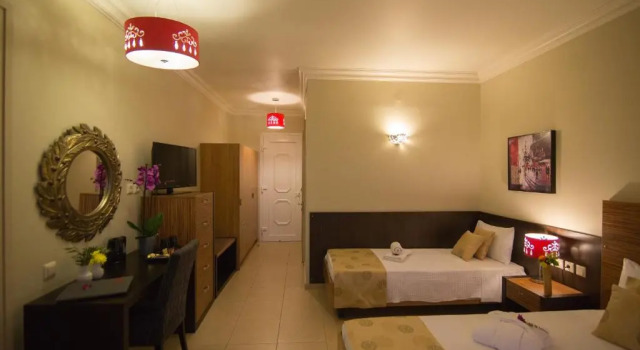 Семейный номер Superior с видом на море Sunrise Resort Hotel