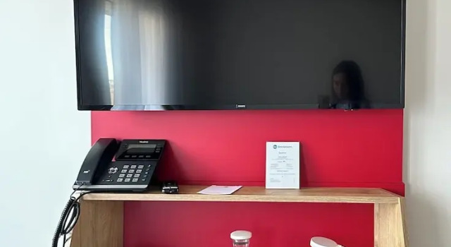 Номер Standard Best Western 11BAUER Paris Saint-Ouen