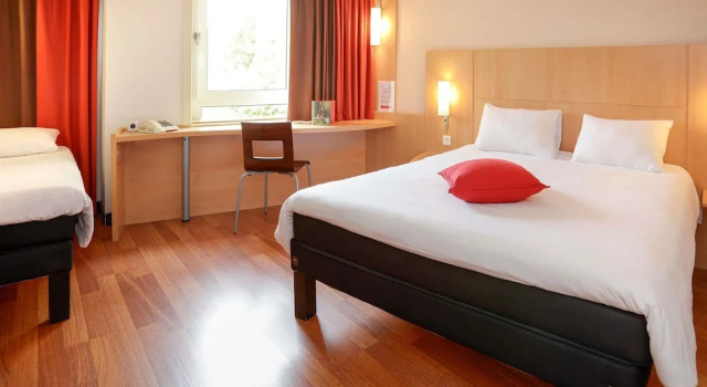 Трёхместный номер Standard ibis Toulouse Centre
