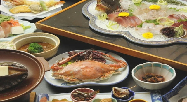 Ryokan Momijiya, Buchen Sie Hotel Mihama Fukui