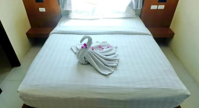 Номер Economy Calypso Patong Hotel