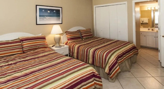 110 Mariner East, Book Hotel Hoteller i Lower Grand Lagoon med parkering, Parkering