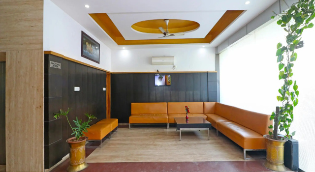 Capital O 29029 RC Hotel, Prenota Hotel Hotel a Rewari con colazione, Colazione
