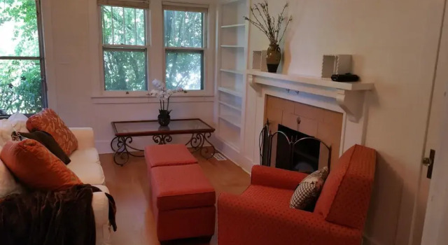 Retro 1 Bdrm-Comfy King-Walk Downtown