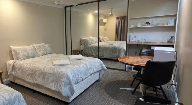 Sisleys Motel, Buchen Sie Motel Lismore Byron Bay Hinterland