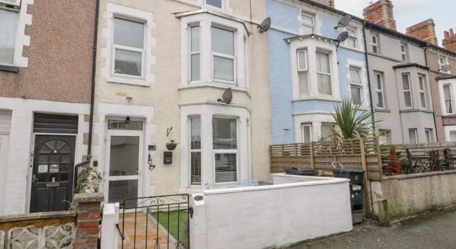 Apartment 2 - Llandudno Central, Забронировать Апартаменты/квартира Апартаменты Лландидно, рядом с Tina Holley Gallery, Апартаменты/квартира