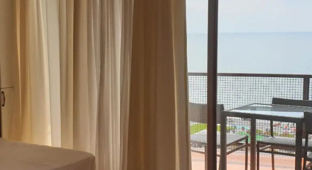 Mgzavrebi Gonio, Book Hotel Batumi 