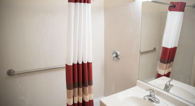 Шестиместный номер Deluxe Red Roof Inn Blythe