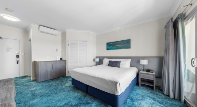 Номер Standard с балконом и с видом на океан Ocean Centre Hotel