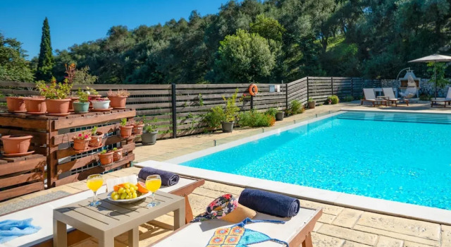 Villa Kambos Saint Stephanos, Забронировать Вилла Айос-Стефанос 