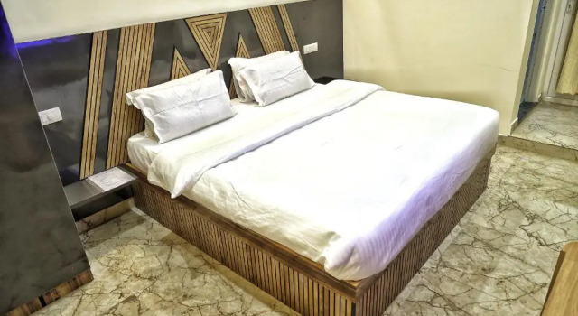 Люкс Hotel Aaryan Comforts - Peenya
