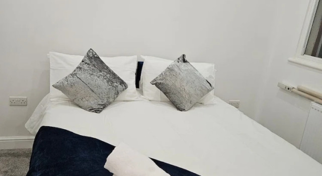 House Sleeps 6 With Free Parking, Забронировать Дом для отпуска Отели High Weald с парковкой, Парковка