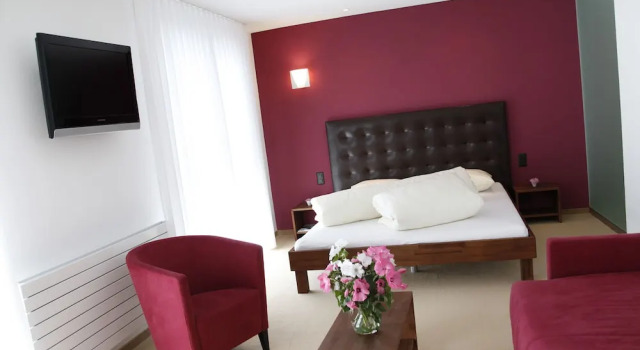Полулюкс Swiss Heidi Hotel