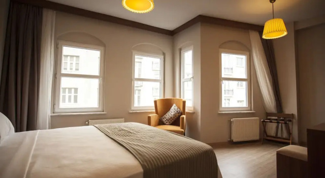 Deluxe Dvoulůžkový s manželskou postelí pokoj s balkonem a a výhledem na město Cordis Hotel