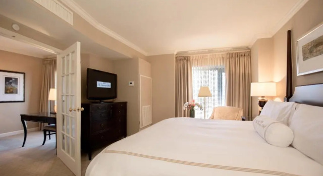 Люкс Luxury The Townsend Hotel