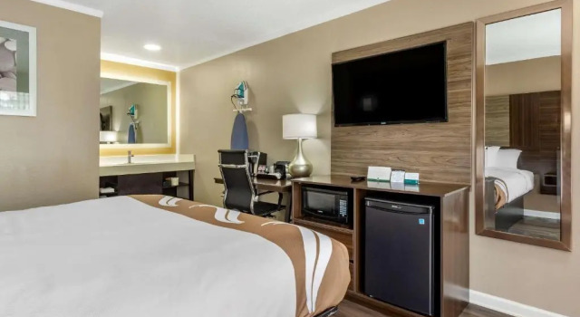 Номер Standard Quality Inn & Suites Pawleys Island