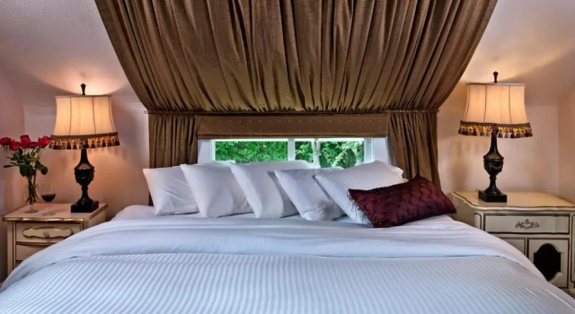 Люкс Cozy Rose Inn