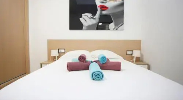 Albatros Apartment, Забронировать Апартаменты/квартира Отели Бенальмадена с парковкой, рядом с Индуистский храм, Парковка